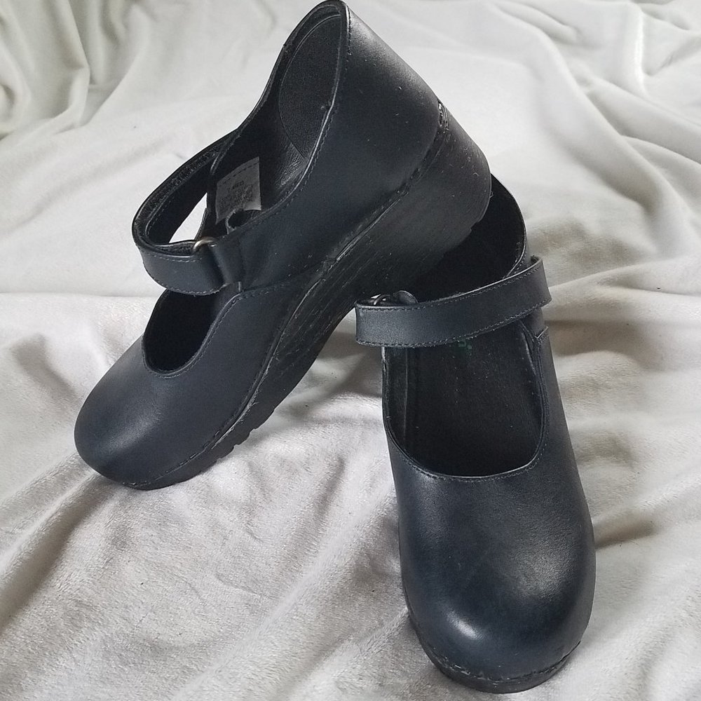 LL BEAN MARY JANES!